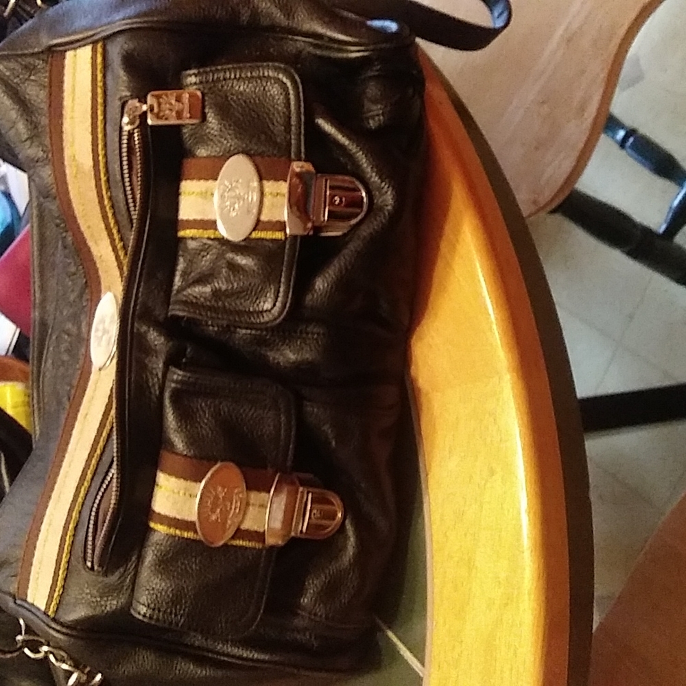 Christine pierce large purse with many comparments